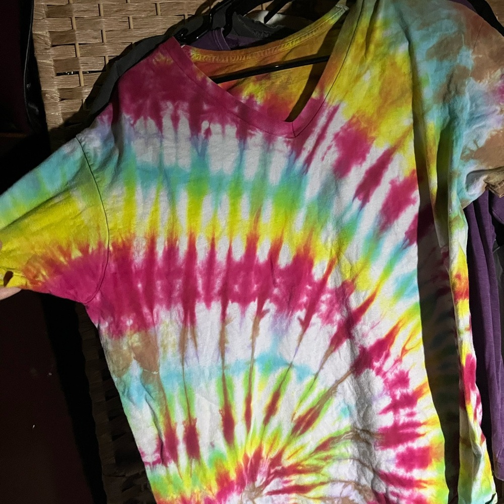 Vibrant Spiral Tie-Dye Short Sleeve Tee